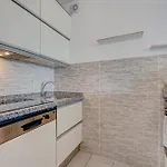 14th Floor Panoramic View Апартаменты