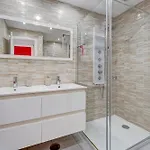 Апартаменты 14th Floor Panoramic View *