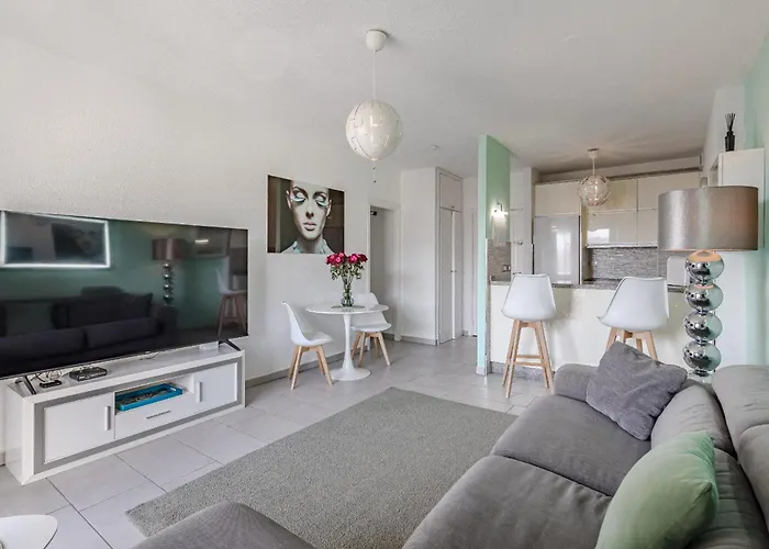 14th Floor Panoramic View アパート *