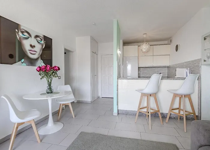 アパート 14th Floor Panoramic View アデヘ